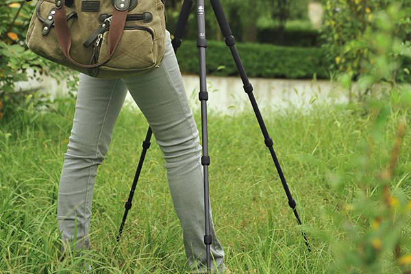 有可伸縮的碳纖維管嗎？