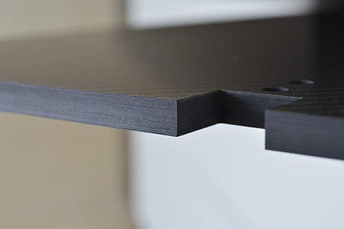 碳纖維板是合成出來的嗎？