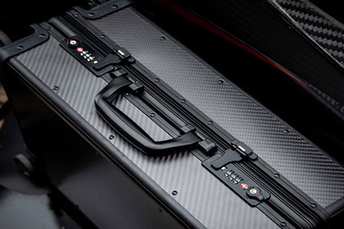 碳纖維箱子適合在醫(yī)療行業(yè)使用嗎？