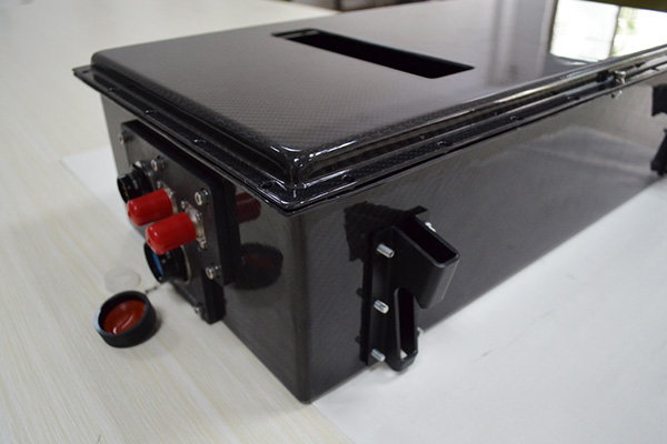 碳纖維箱體實際的的應(yīng)用表現(xiàn)