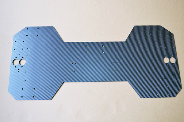 用什么切割碳纖維板？碳纖維機加工方式