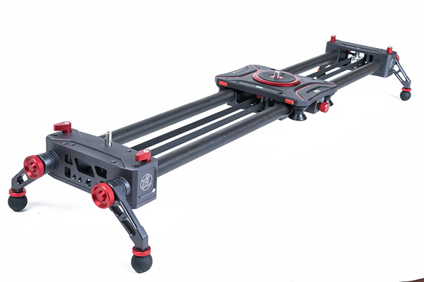 碳纖維攝像機(jī)滑軌加工流程簡介