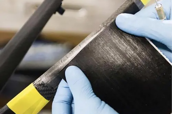 熱塑性碳纖維制品斷裂后可以修復(fù)使用嗎？