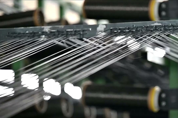 哪些因素會(huì)影響熱塑性碳纖維的性能