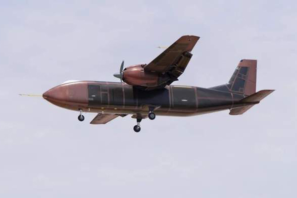 國內(nèi)體型最大雙發(fā)無人運(yùn)輸機(jī)試飛成功，機(jī)身高性能碳纖維打造