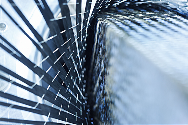 熱塑性碳纖維中，碳纖維自身形態(tài)對(duì)性能的直接影響