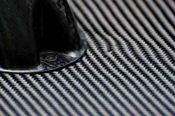 輕盈如羽，堅韌似鋼——定制化碳纖維制品是工業(yè)之美