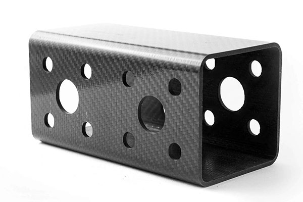 碳纖維配件是如何“煉”成的？揭秘非標零部件的誕生過程