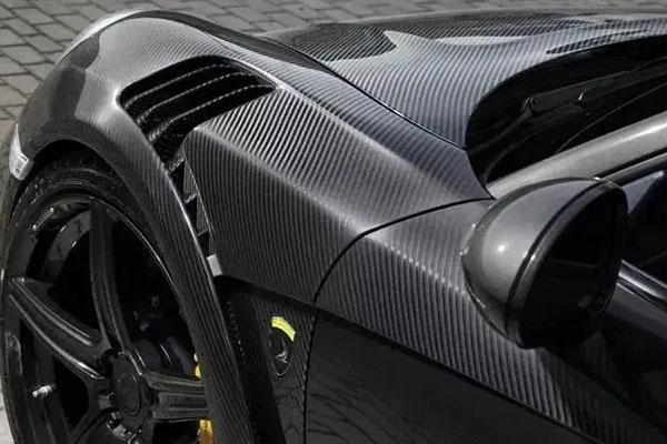 碳纖維汽車(chē)零部件的革新之路：從定制化到智能仿真設(shè)計(jì)